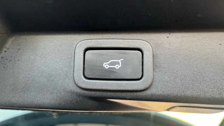 Land Rover Range Rover Sport 3.0 D300 HSE Dynamic Black 5dr Auto Diesel Estate